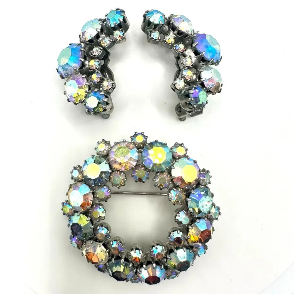 Vintage silver tone clear blue AB rhinestones wreath brooch clip on earrings